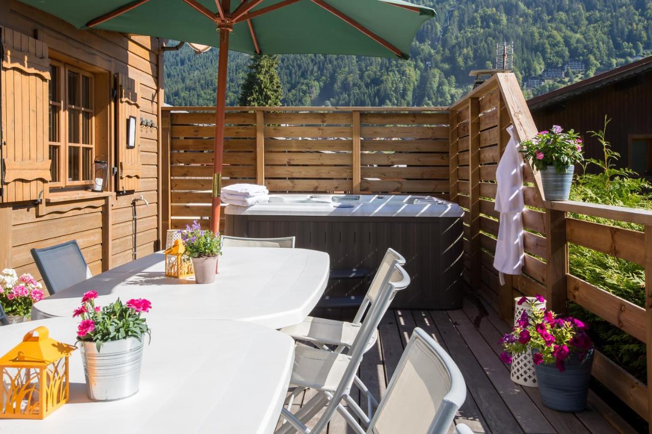 Simply Morzine - Chalet Carving Exterior photo