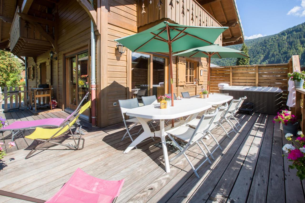 Simply Morzine - Chalet Carving Exterior photo